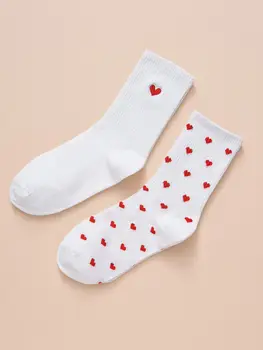 2 זוגות נשים באמצע גרביים להגדיר לב אדום בדפוס גרביים לבנים אופנה לנשימה עבור נשי מזדמן בסגנון